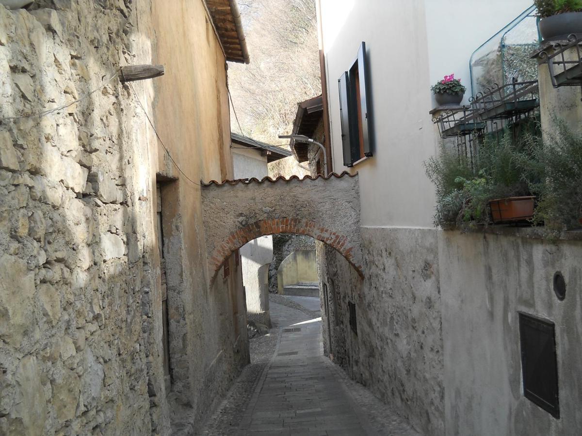 Appartamento Al Ponte Marone Εξωτερικό φωτογραφία